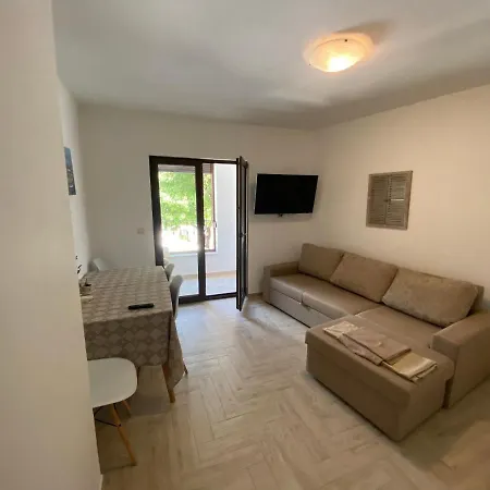 Apartament Nautica *
